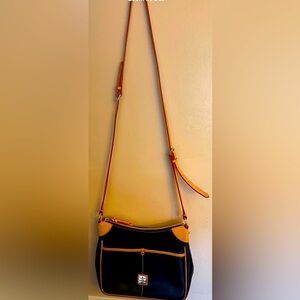 Authentic Dooney & Bourke Pebble Leather Kimberly Crossbody